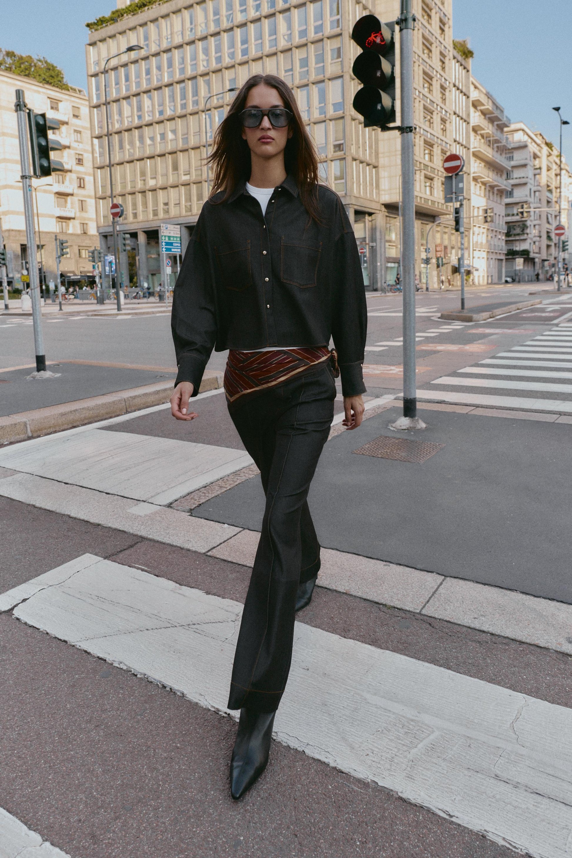 #303135, Noir