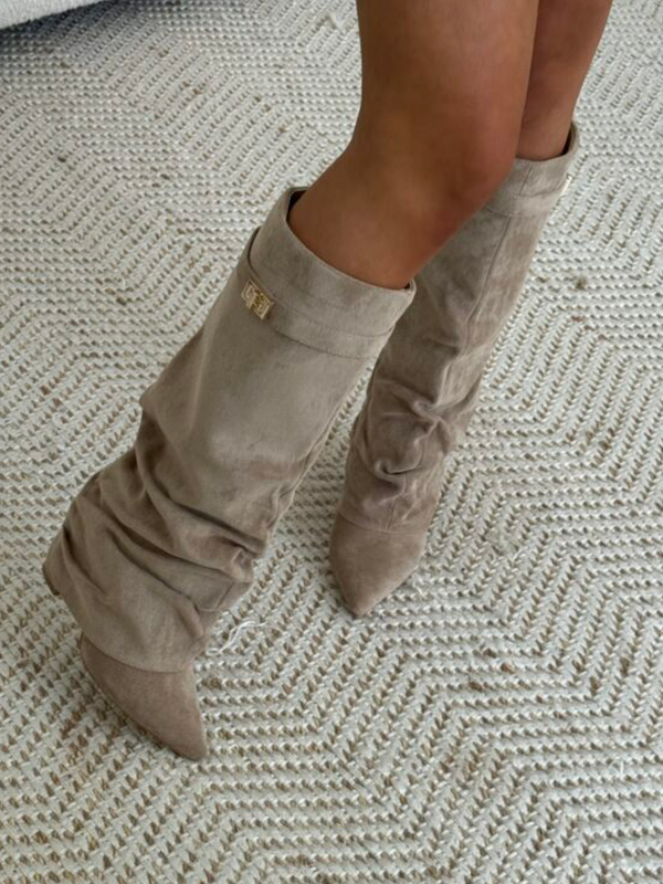 #70655B, Gris